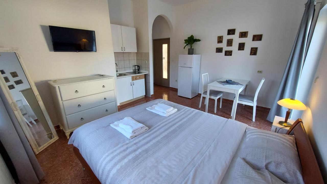 Apartamento Soline Ada Pjescana Uvala Exterior foto