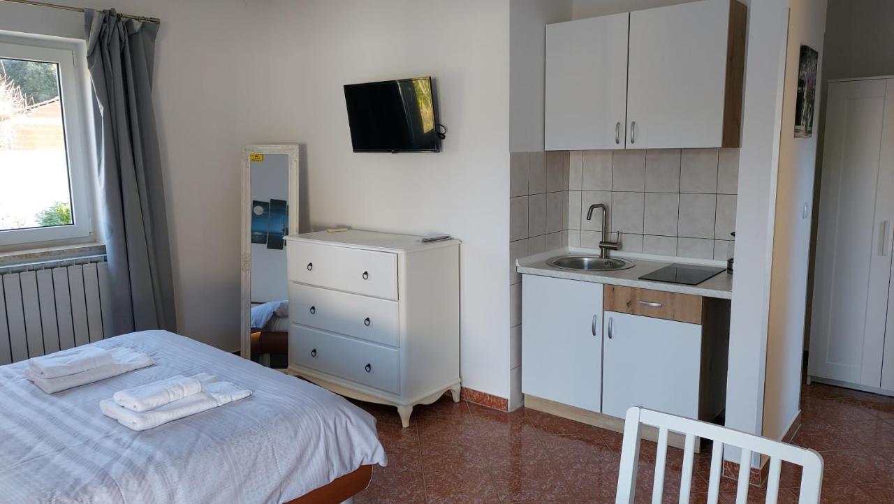 Apartamento Soline Ada Pjescana Uvala Exterior foto