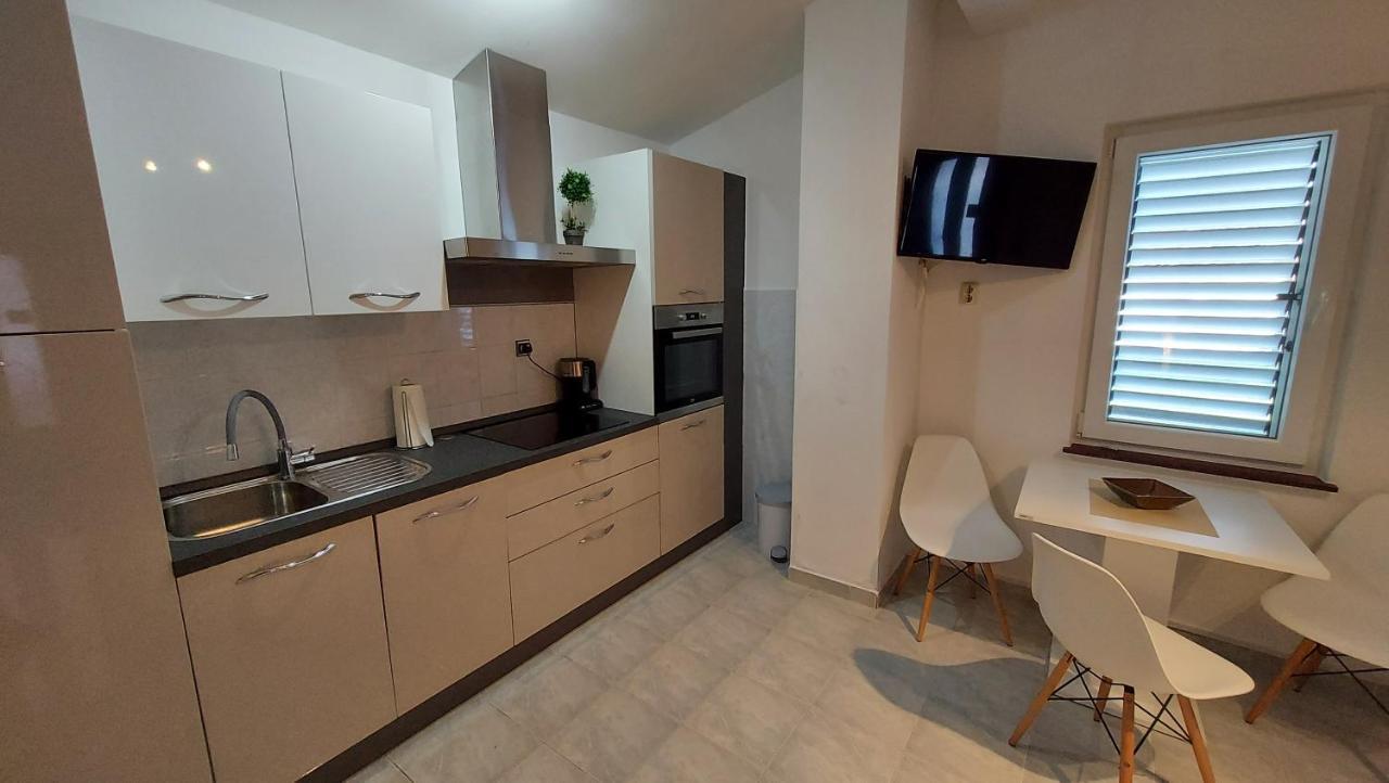 Apartamento Soline Ada Pjescana Uvala Exterior foto