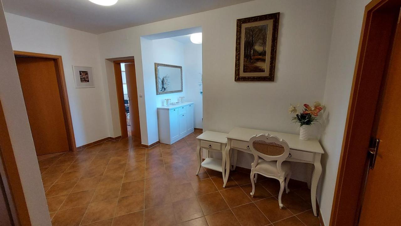 Apartamento Soline Ada Pjescana Uvala Exterior foto
