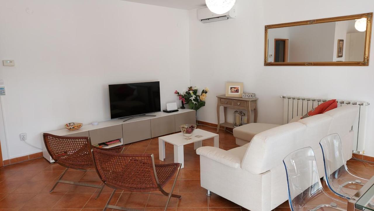 Apartamento Soline Ada Pjescana Uvala Exterior foto