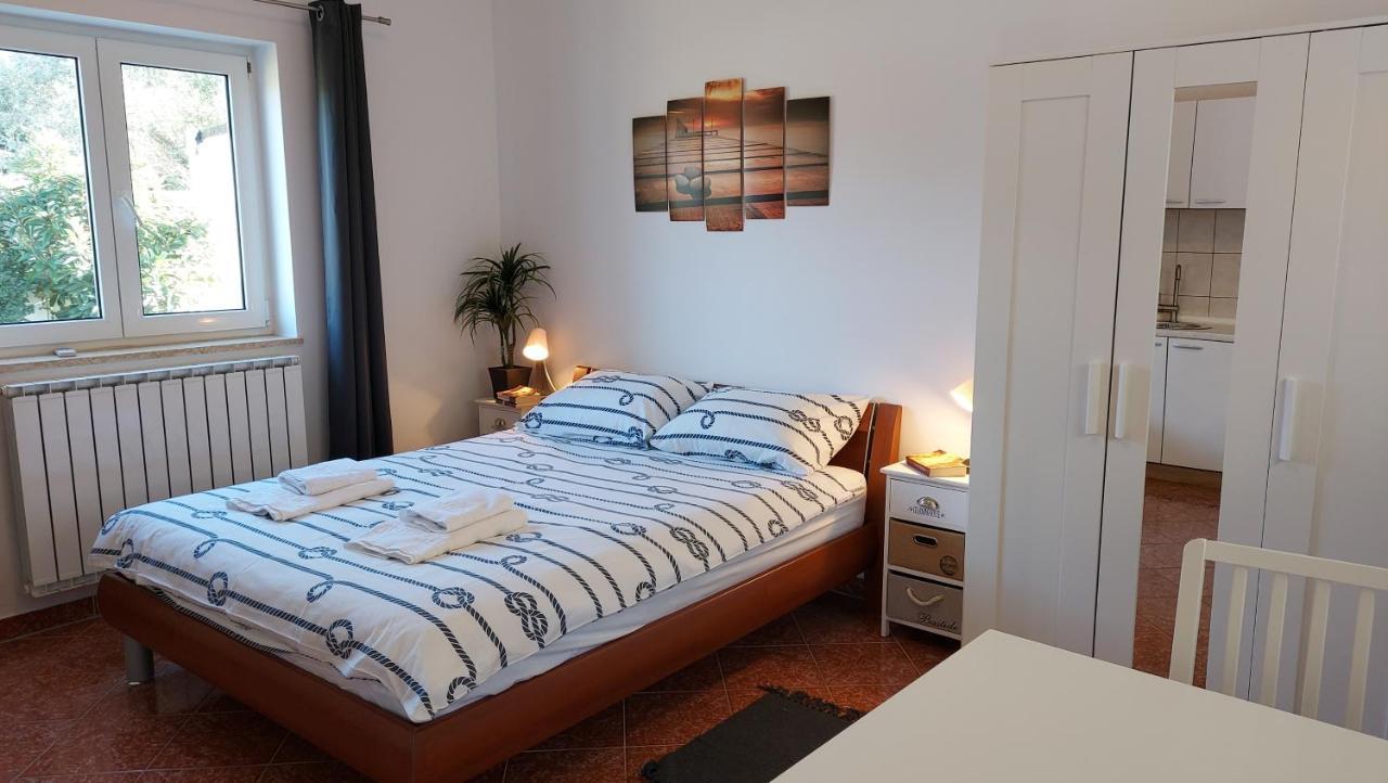 Apartamento Soline Ada Pjescana Uvala Exterior foto